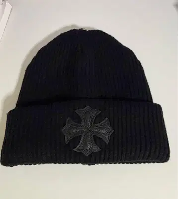 블랙 리브 니트 모자 가죽 장식