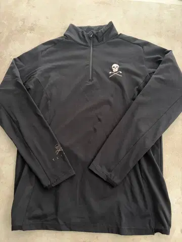 MARK & LONA 블랙 하프 지퍼 M 사이즈