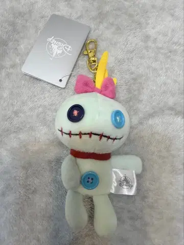 디즈니 스토어 한정판 키체인 스크럼프