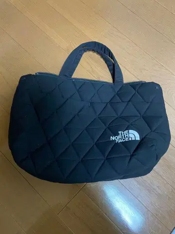 THE NORTH FACE 퀼팅 토트백