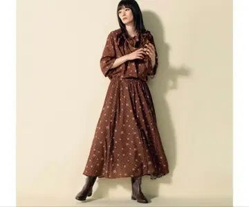 잉게보그 까멜리아 도트pt. 원피스