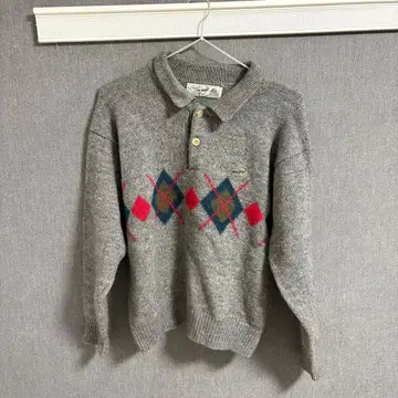 크로커다일 아가일 무늬 긴팔 스웨터