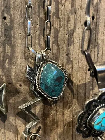 내추럴 론 마운틴