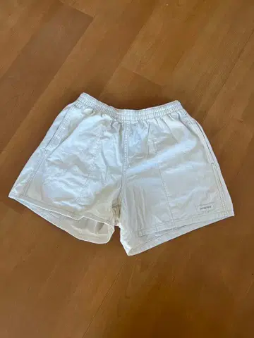 Patagonia 베이지 숏팬츠 XS 여성용