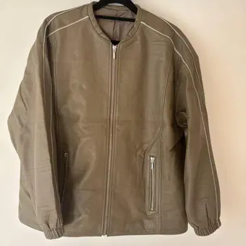 올리브 그린 레더 봄버 자켓