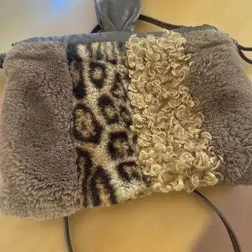 최종 가격 인하 kakatoo 레오파드 무늬 퍼 숄더백