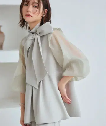 미사용 오간자 슬리브 턱 플레어 상의 테이퍼드 팬츠 LL