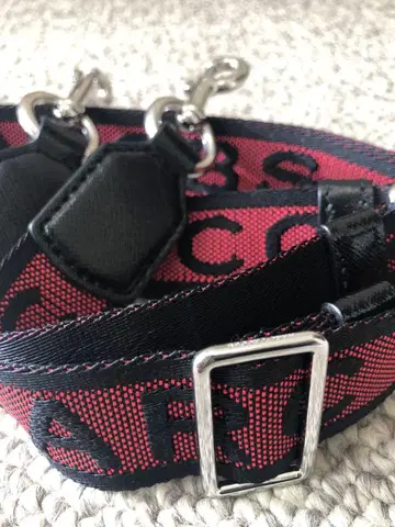 새상품급 MARC JACOBS 숄더 스트랩