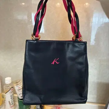 kitamura 네이비 토트백 K 로고 포함