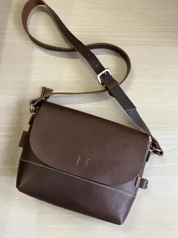 MANOFECE 마노페스 가죽 숄더백/가죽백