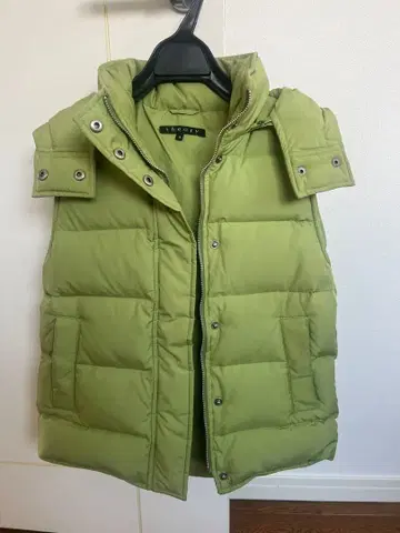 theory 라이트 그린 다운 베스트 사이즈 4