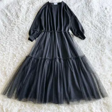 새상품급 현행 로지몬스터 레이스 칼라 도킹 원피스 블랙 튤