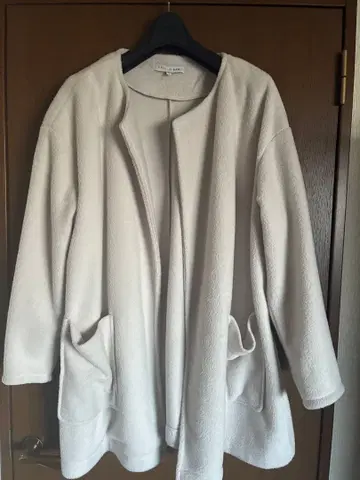 UNFILO 자유구 아이보리 노카라 자켓