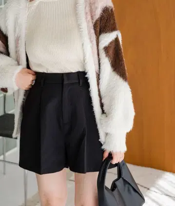 프렌치 트윌 숏팬츠 블랙 카스타네