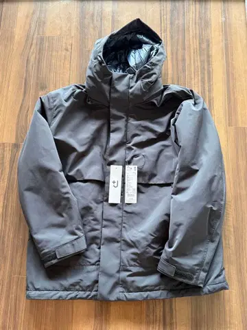 새상품급 택 포함 유니클로 J 하이브리드 다운 오버사이즈 파카 XL