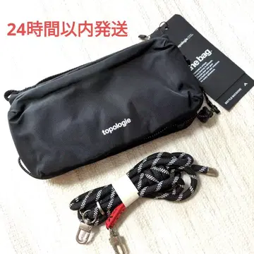 topologie 토폴로지 블랙 숄더백 보틀 사코슈