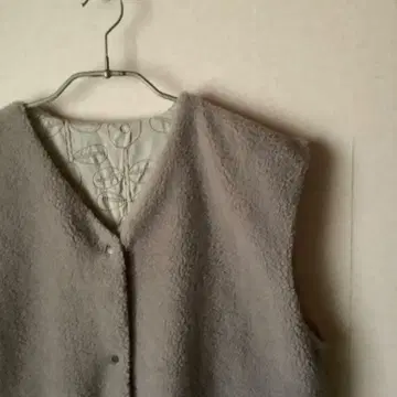 새상품 미사용 kippis 키피스 리버서블 베스트 그레이지