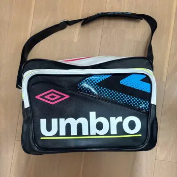 엄브로 에나멜백 숄더백