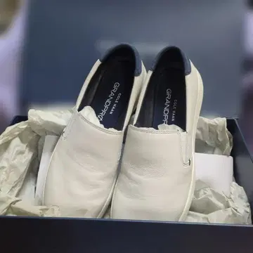 콜한 그랜드 프로 슬립온 25.5cm