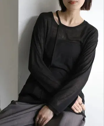 택 포함 새상품 select MOCA [ Et ] 비대칭 넥 시어 탑