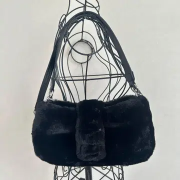 팔로우 할인 있음 EMODA 인조 모피 버클 백