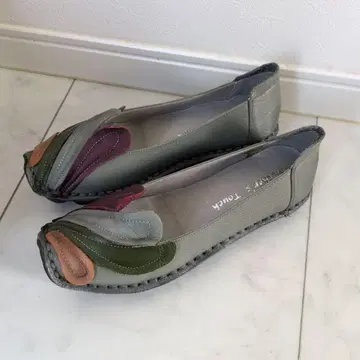 가죽 플랫슈즈 그레이 멀티 컬러 마더스 터치 22.5