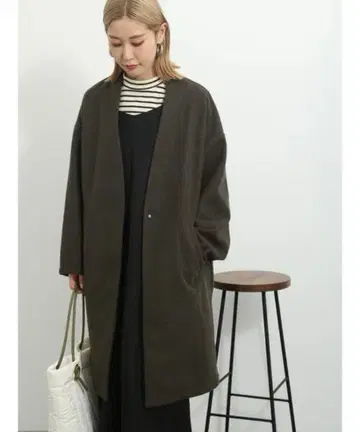 sm2 blue 경량 노카라 코트 브라운