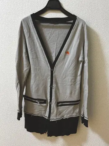 [ Y2K ] ALGONQUINS 라이트 그레이 x 블랙 긴팔 가디건