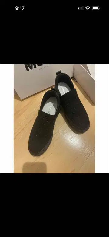 반짝이는 인힐 스니커즈