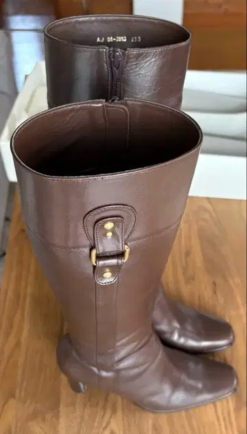 사용품이지만 새상품급 BARCLAY 롱 부츠 23.5cm