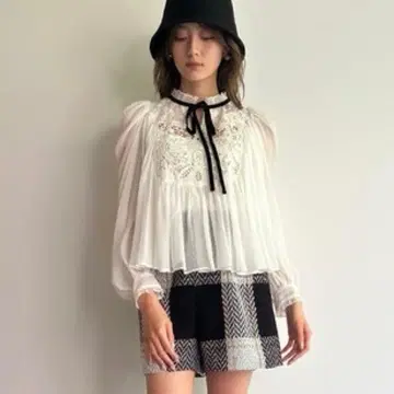 자수 양류 블라우스