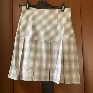 [ 새상품급 ] 로제 뮤즈 스커트 체크 무늬 플리츠 스커트 아이돌 양산