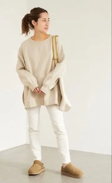 새상품 미사용 [FRAMeWORK] 코듀로이 스키니 팬츠