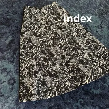 꽃무늬 플레어 스커트