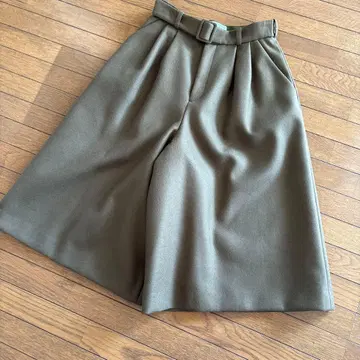 새상품급 J&M DAVIDSON 팬츠