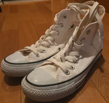 컨버스 올스타 화이트 하이컷 스니커즈