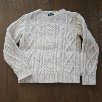 A.P.C. 아이보리 케이블 니트 스웨터 XS