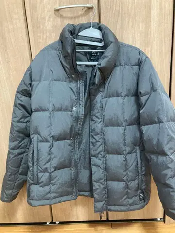 그레이 다운 자켓 S 사이즈