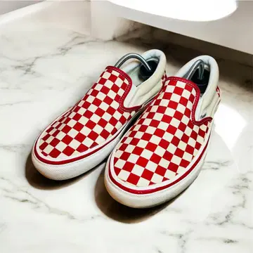미사용급 VANS 체커 슬립온 빨간색 화이트 26cm 체크 무늬