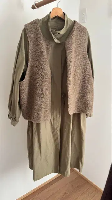 보아 베스트 포함 모즈 코트