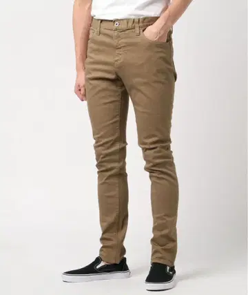 Johnbull 슬림핏 치노 팬츠 브라운