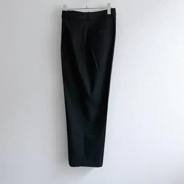 새상품급 25AW UNIQLO 턱 와이드 팬츠 XL 블랙 슬랙스