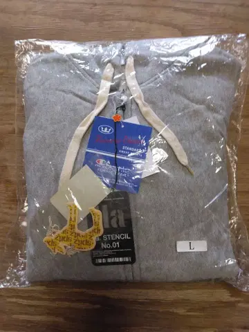 스피츠 20주년 기념 ila x champion 콜라보 후드티 L 사이즈