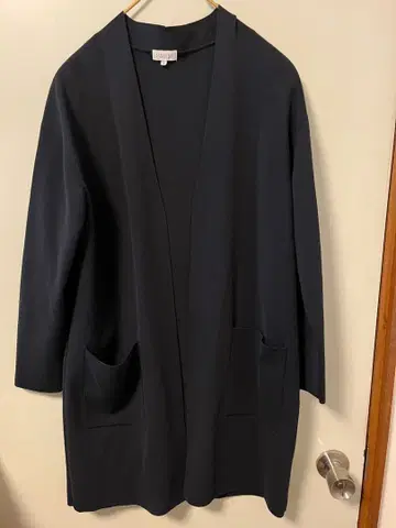 네이비 심플 라이트 코트