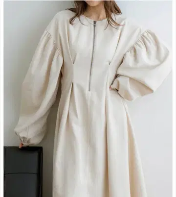 NOAHL 베이지 기모 트윌 2way 턱 원피스 [만짱 콜라보]