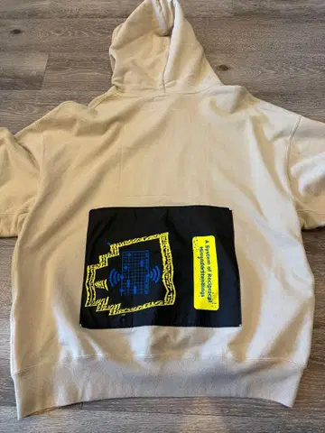 새상품급 정품 CAVEMPT C.E 후드티 XL