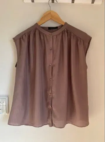 유나이티드 애로우즈 [ closet story ] 브라운 반팔 셔츠