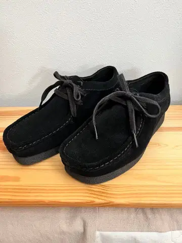 미사용품/Clarks WALLABEES 블랙스 에이드 23cm