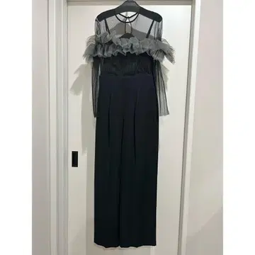 새상품 러그나문 S 프릴 오프숄더 콤비네이즌 결혼식 드레스 블랙