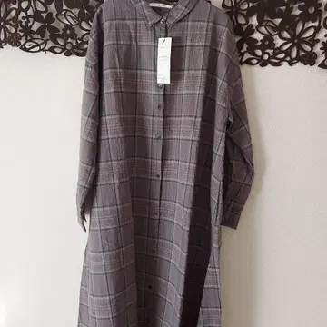 SUNVALLEY 그레이 계열 체크 무늬 셔츠 원피스